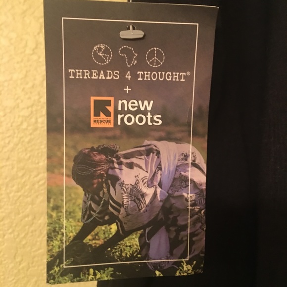 Got Posh Graphic Tee NEW Tank top Sz M - Picture 6 of 8